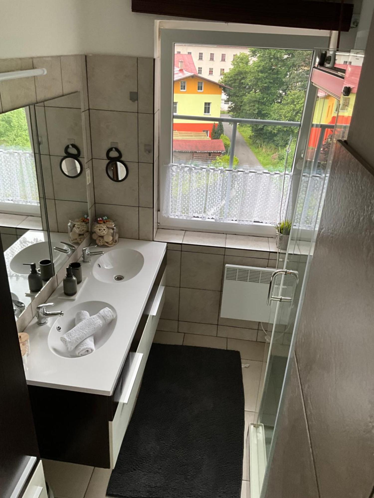 Apartment Owl Korenov Ngoại thất bức ảnh